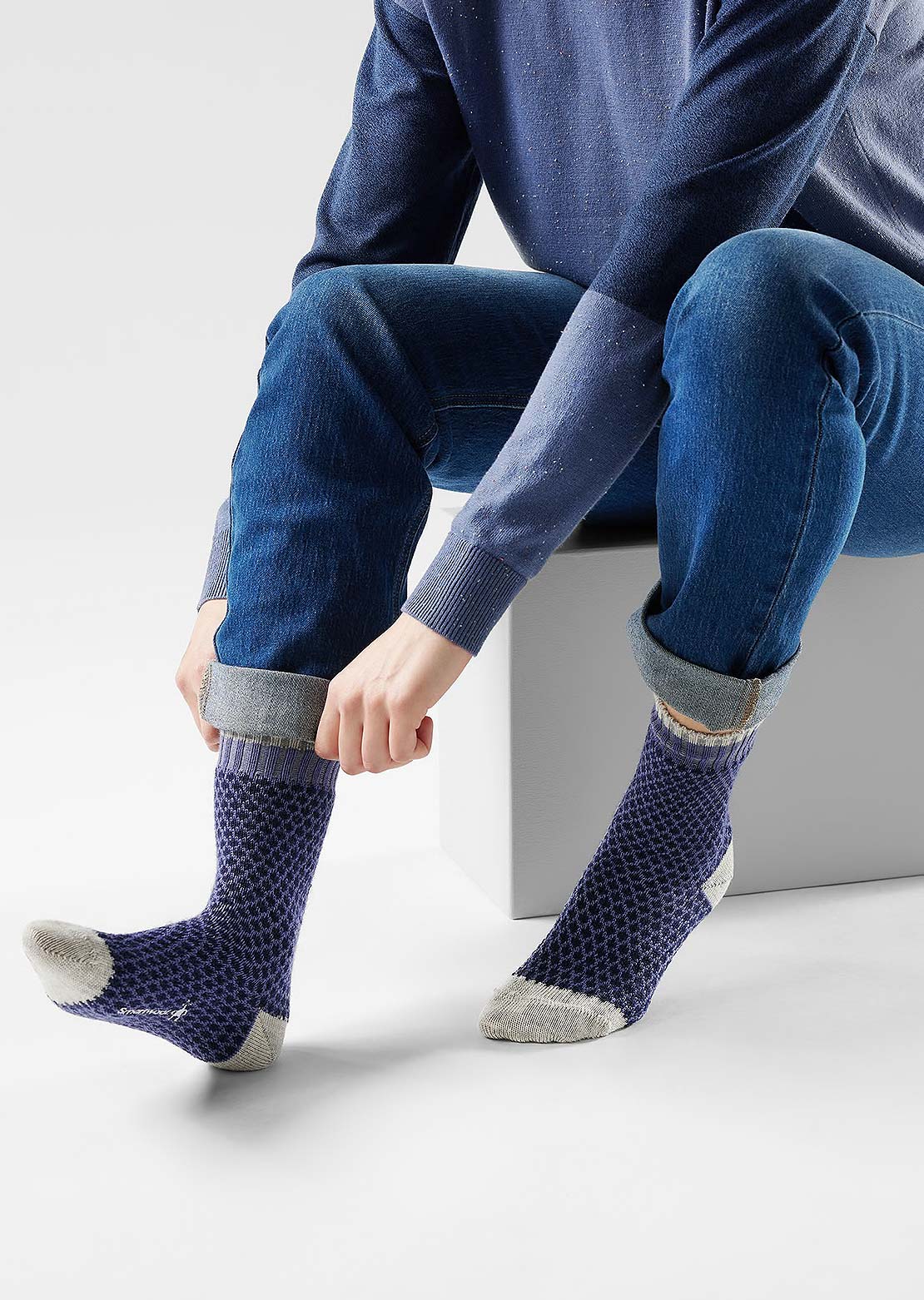 Smartwool Women's Everyday Popcorn Polka Dot Crew Socks Nightfall Blue