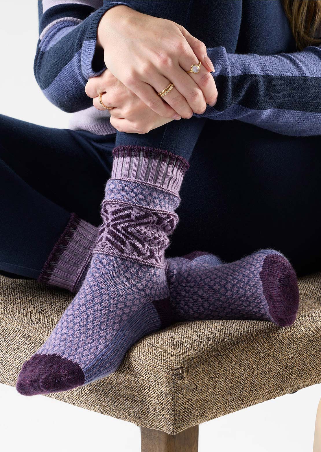 Smartwool Women's Everyday Popcorn Snowflake Pattern Crew Socks Purple Dawn