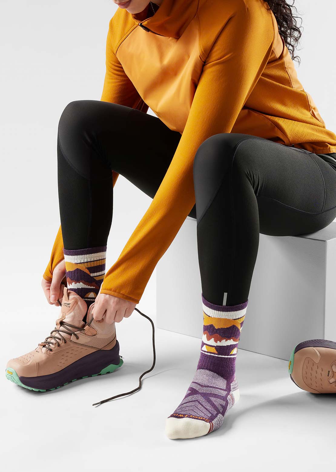 Smartwool Women's Hike Light Cushion Mountain Moon Crew Socks