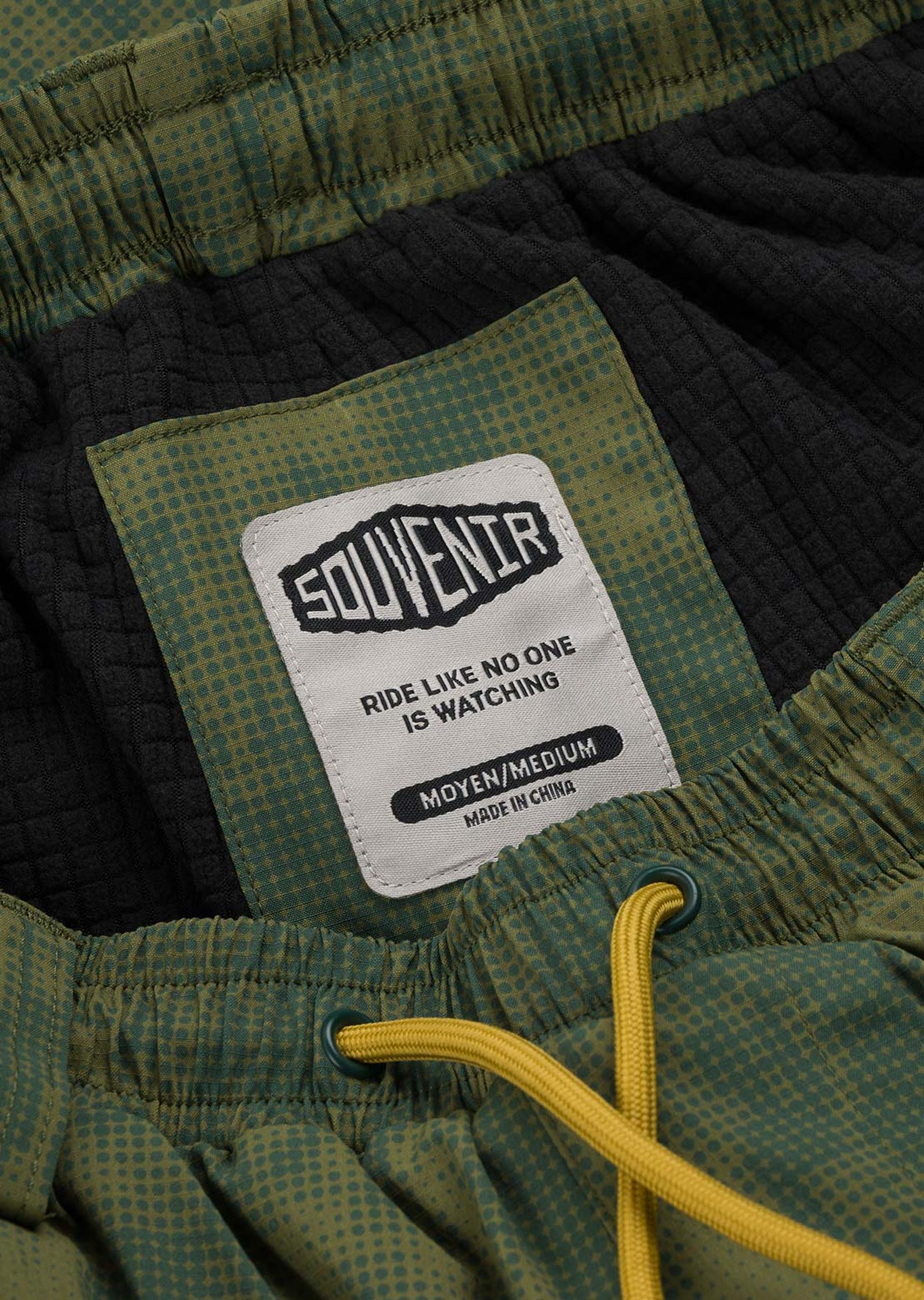Souvenir Unisex Parachute Pants Army Blotch Print
