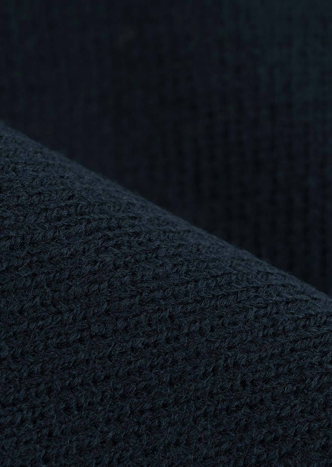 Souvenir Unisex Slouch Beanie Black