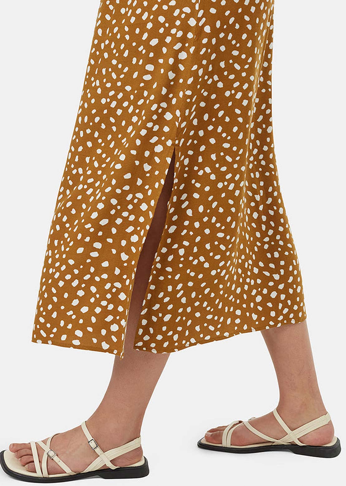Tentree Women&#39;s EcoWoven Crepe Skirt Golden Brown/Painterly Dot