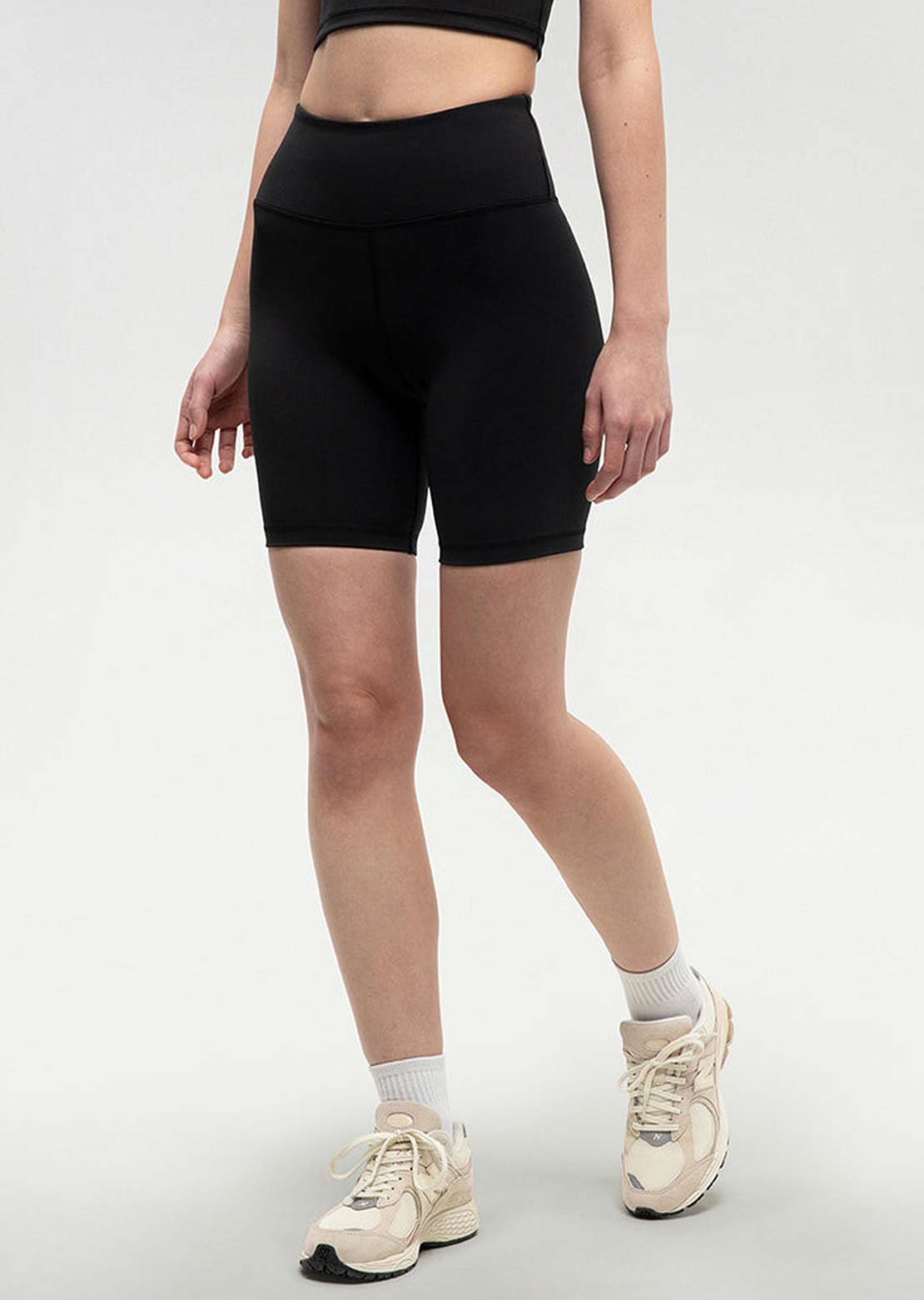 Tentree Women's Grouse Bike Shorts Meteorite Black