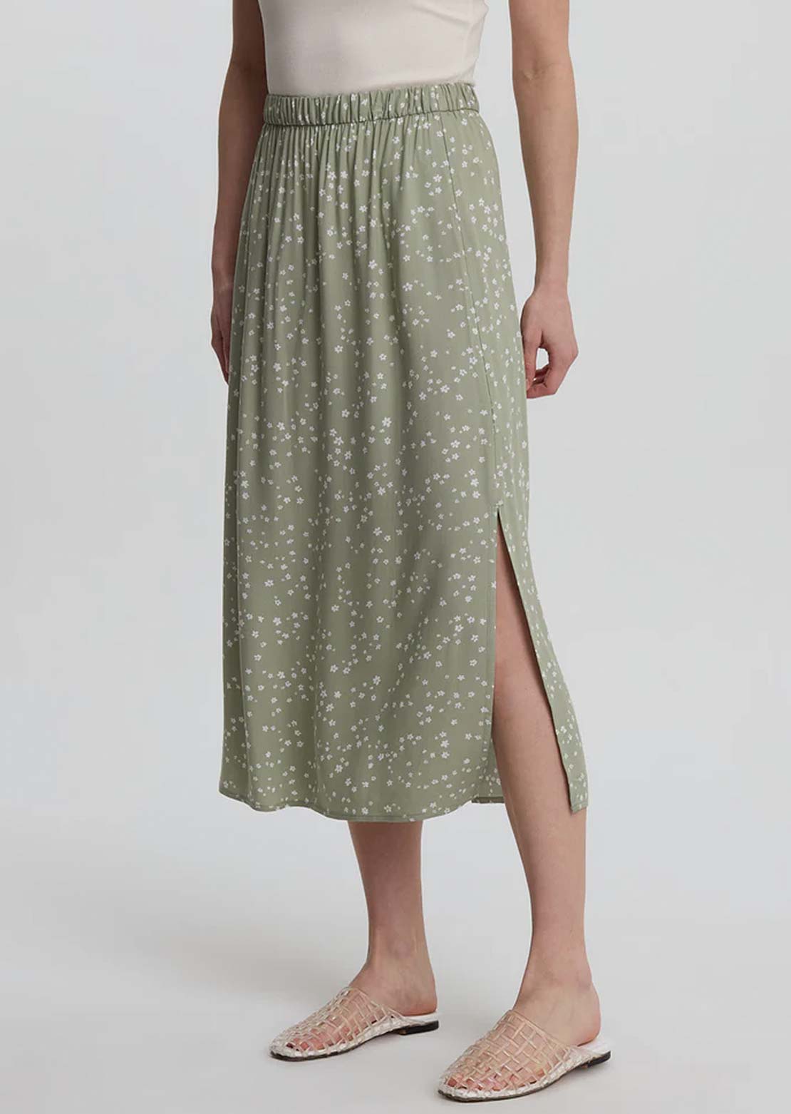 Tentree Women's Yaletown Skirt Light Moss/Bloom Floral