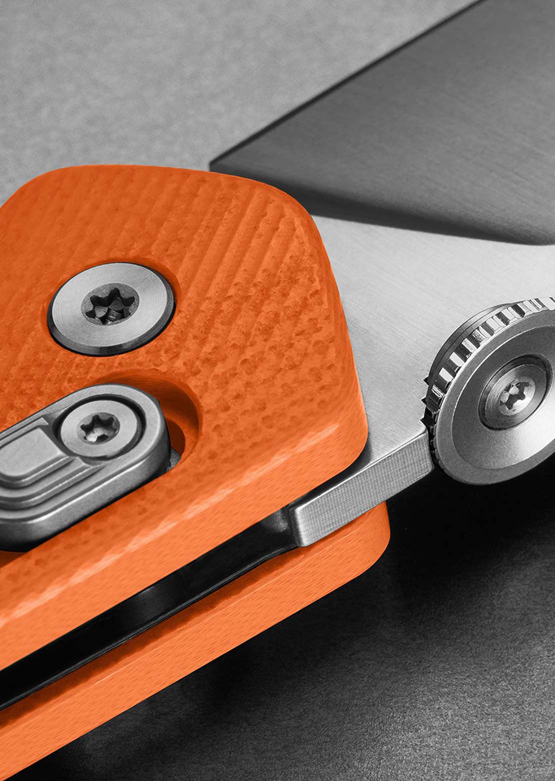 The James Brand The Carter Knife Tangerine