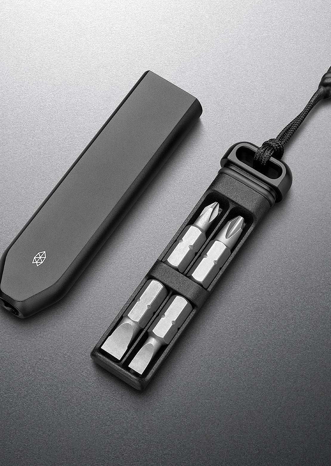The James Brand Warrrick Bit Screwdriver Black