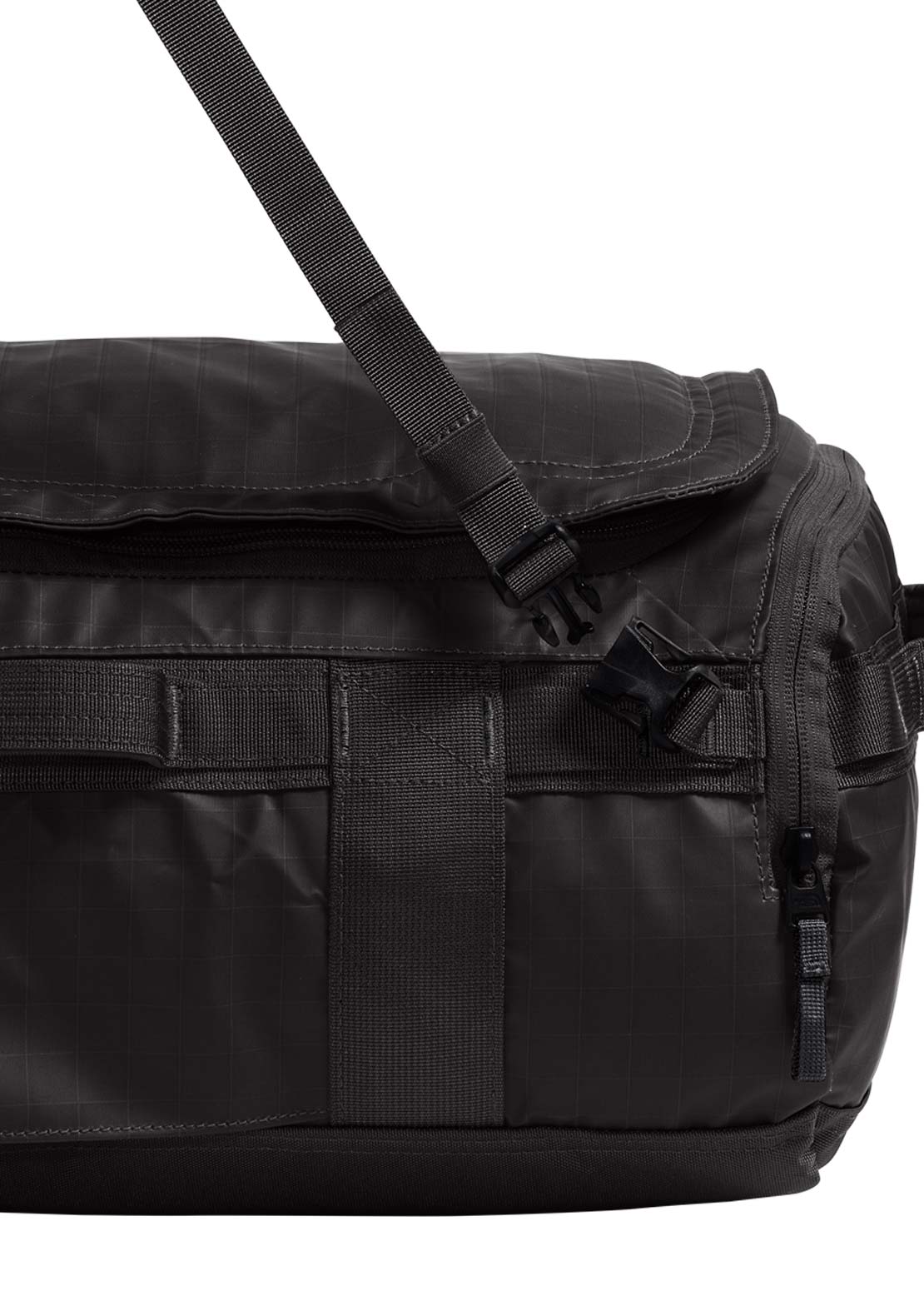 The North Face Base Camp Voyager 32 L Duffel Bag TNF Black/TNF White-NPF