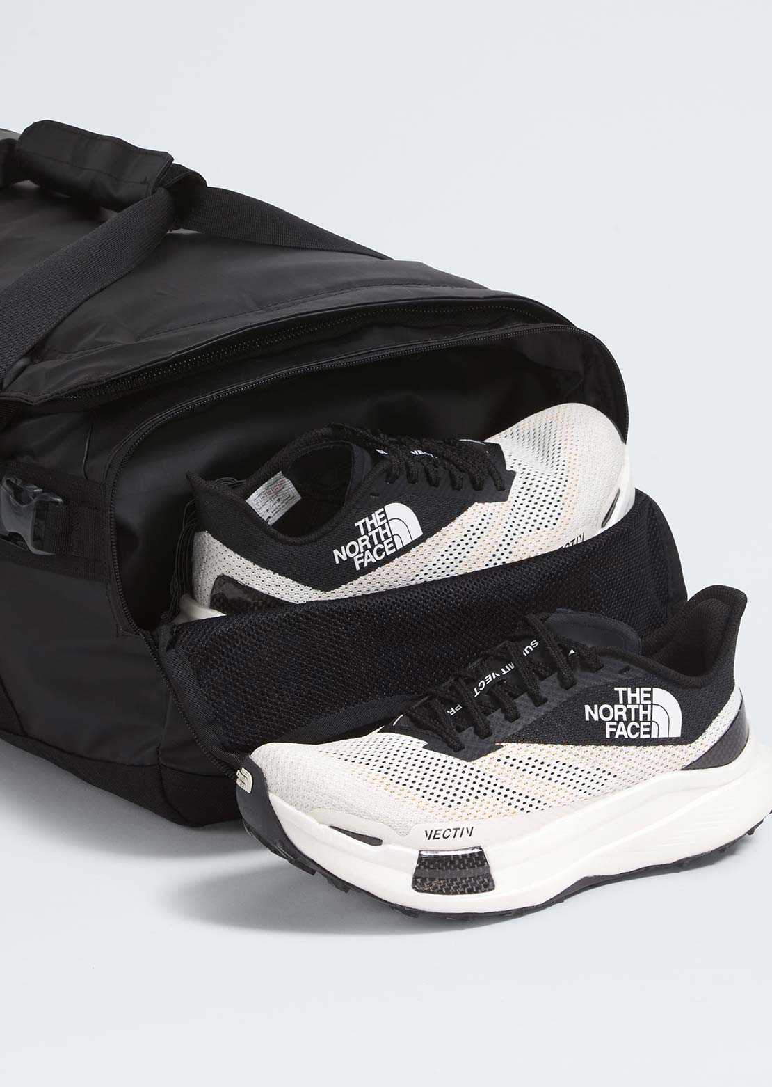 The North Face Base Camp Voyager 42L Duffel Bag TNF Black/Asphalt Grey