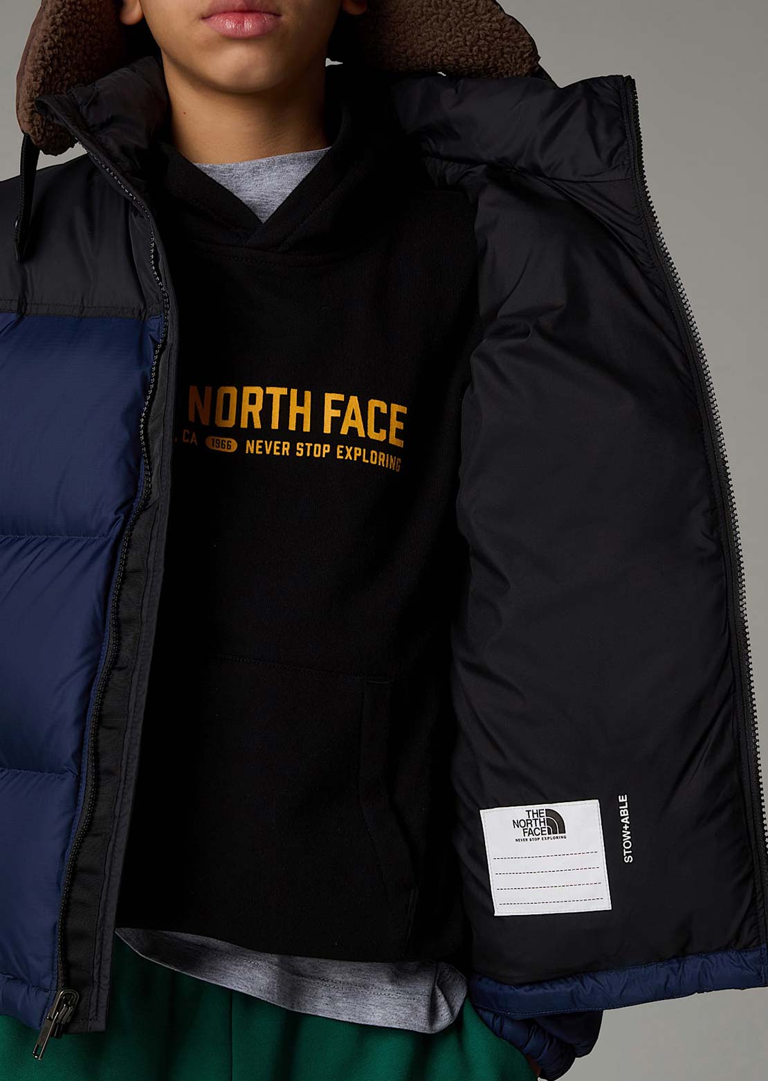 The North Face Junior 1996 Retro Nuptse Jacket Summit Navy/TNF Black