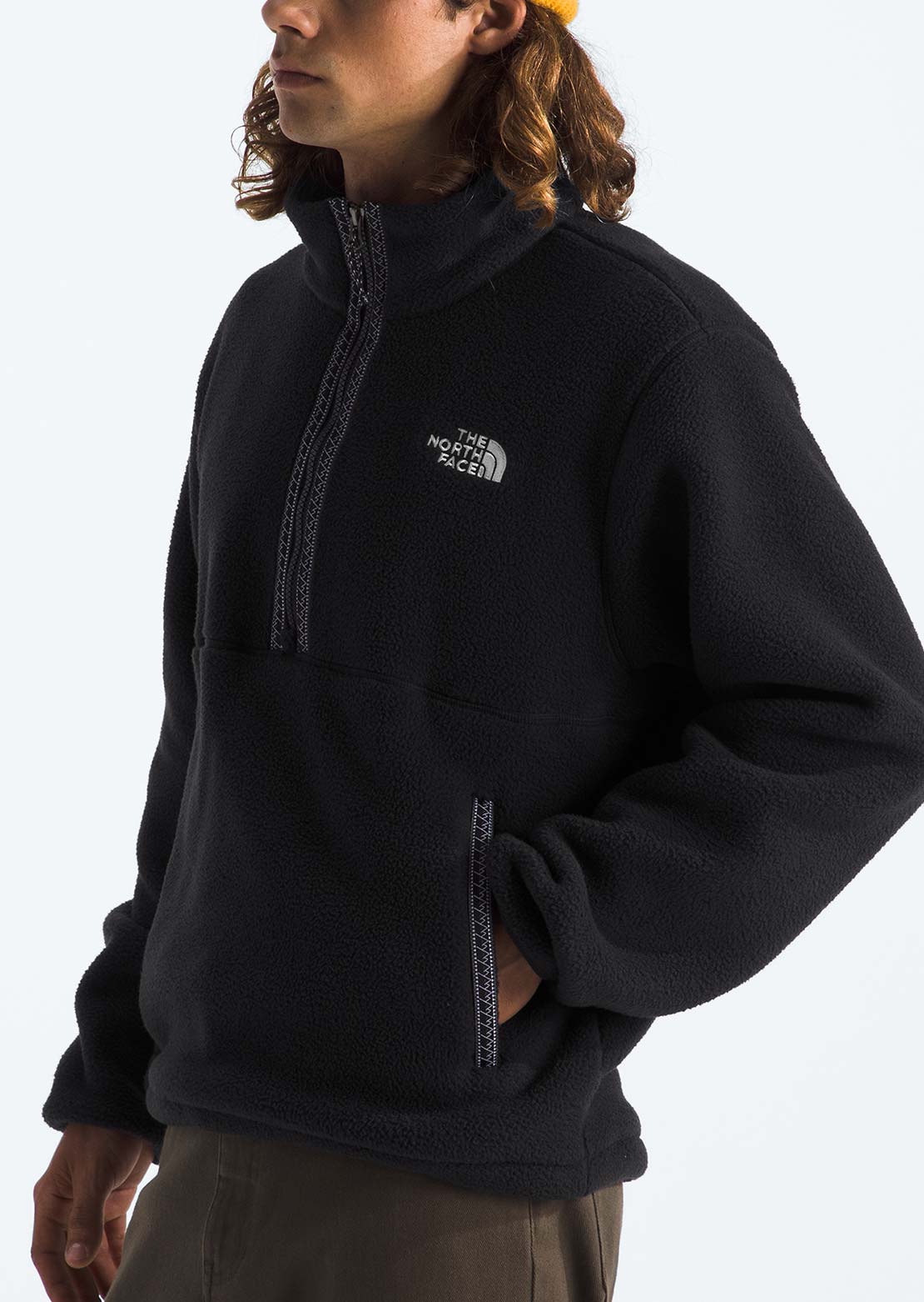 The North Face Men's Fleeski 1/4 Zip Pullover