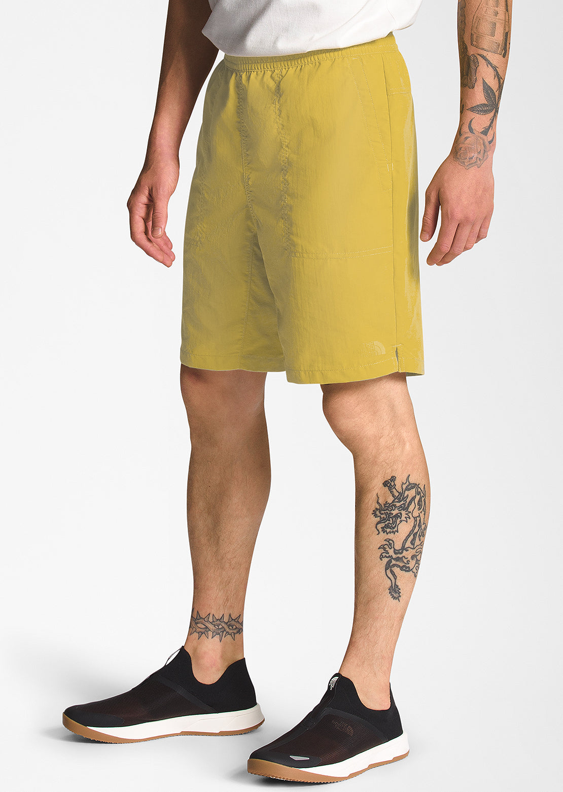 The North Face Men's Pull-On Adventure Regular Shorts Yellow Sit