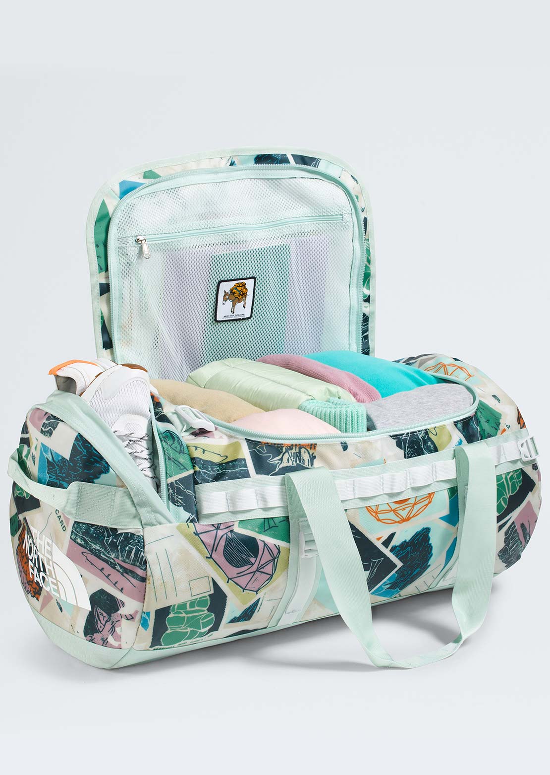 The North Face Unisex Base Camp M Duffel Bag Opal Frost/TNF Postcards Print/Opal Frost/Pearl Stone