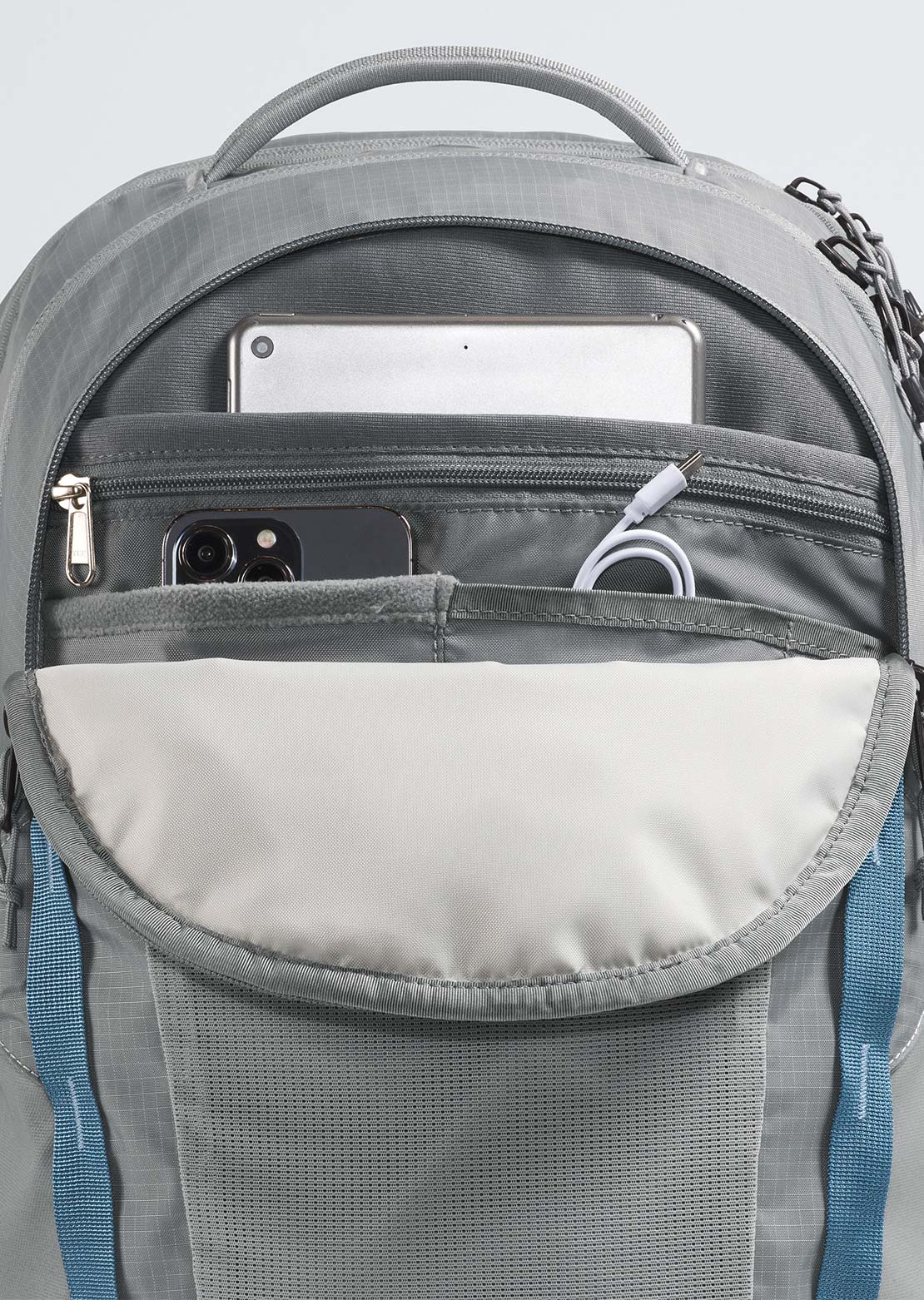 The North Face Unisex Recon Backpack Concrete