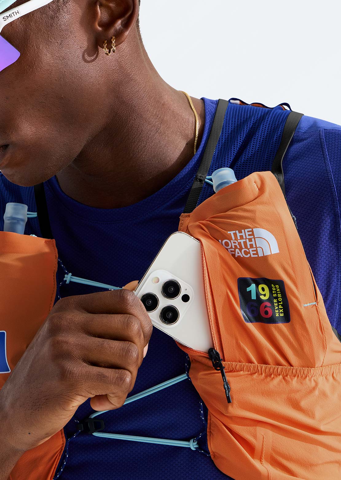 The North Face Unisex Summit Run 10 Vest Papaya/Bold Blue