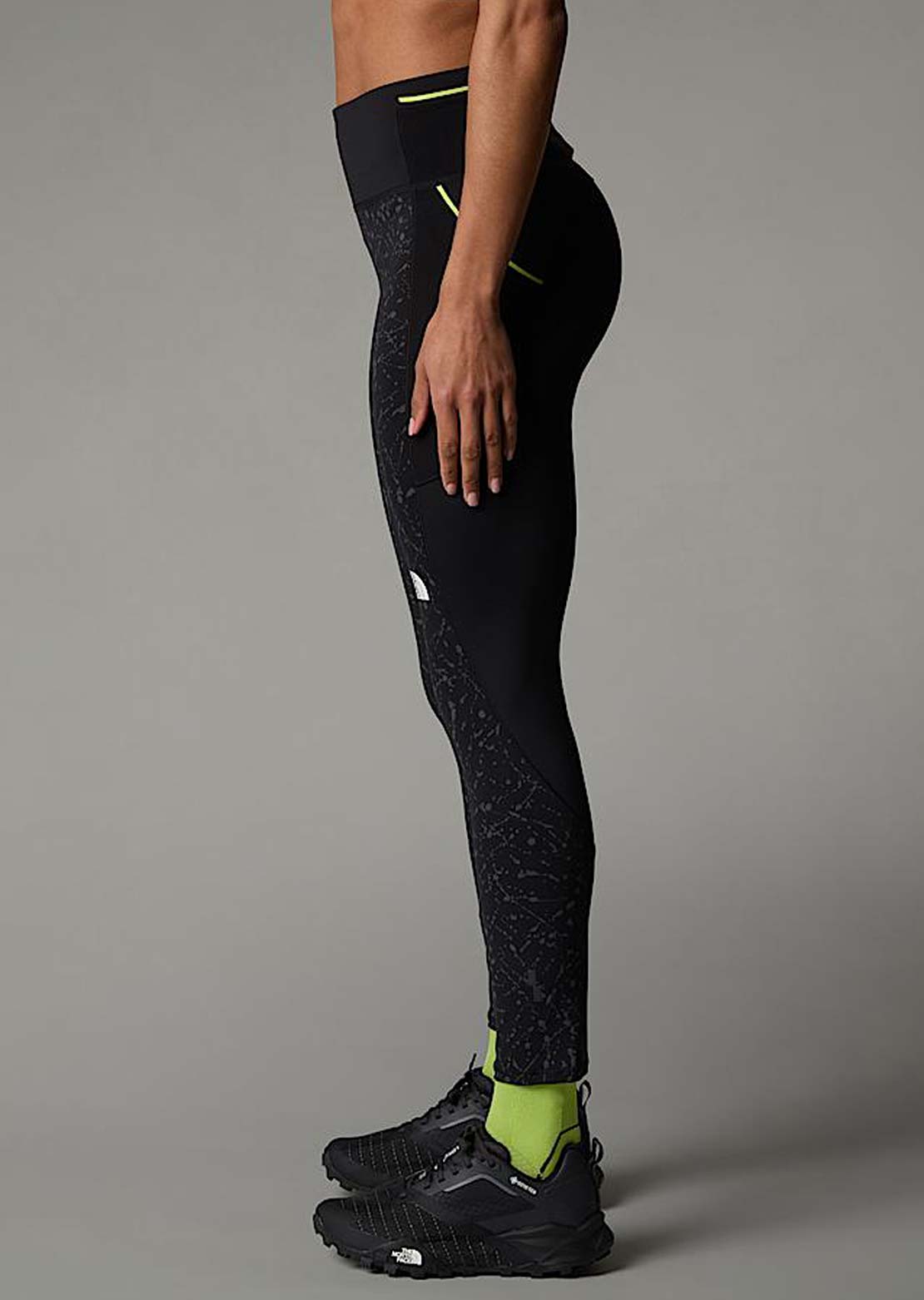 The North Face Women&#39;s Movmynt 7/8 Tights TNF Black/TNF Black Trail Reflective Print
