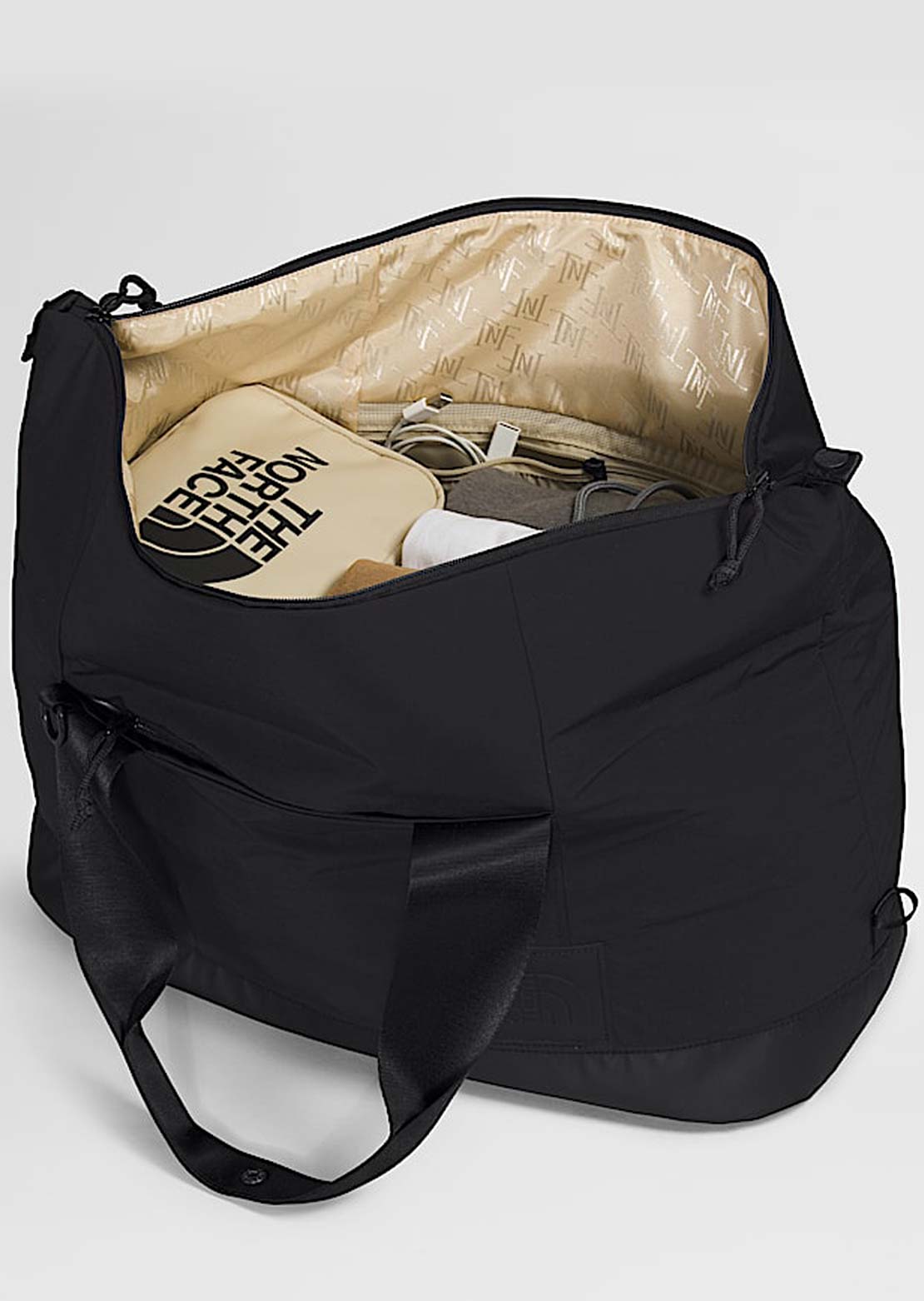 The North Face Women&#39;s Never Stop Weekender Duffel Bag TNF Black-Npf