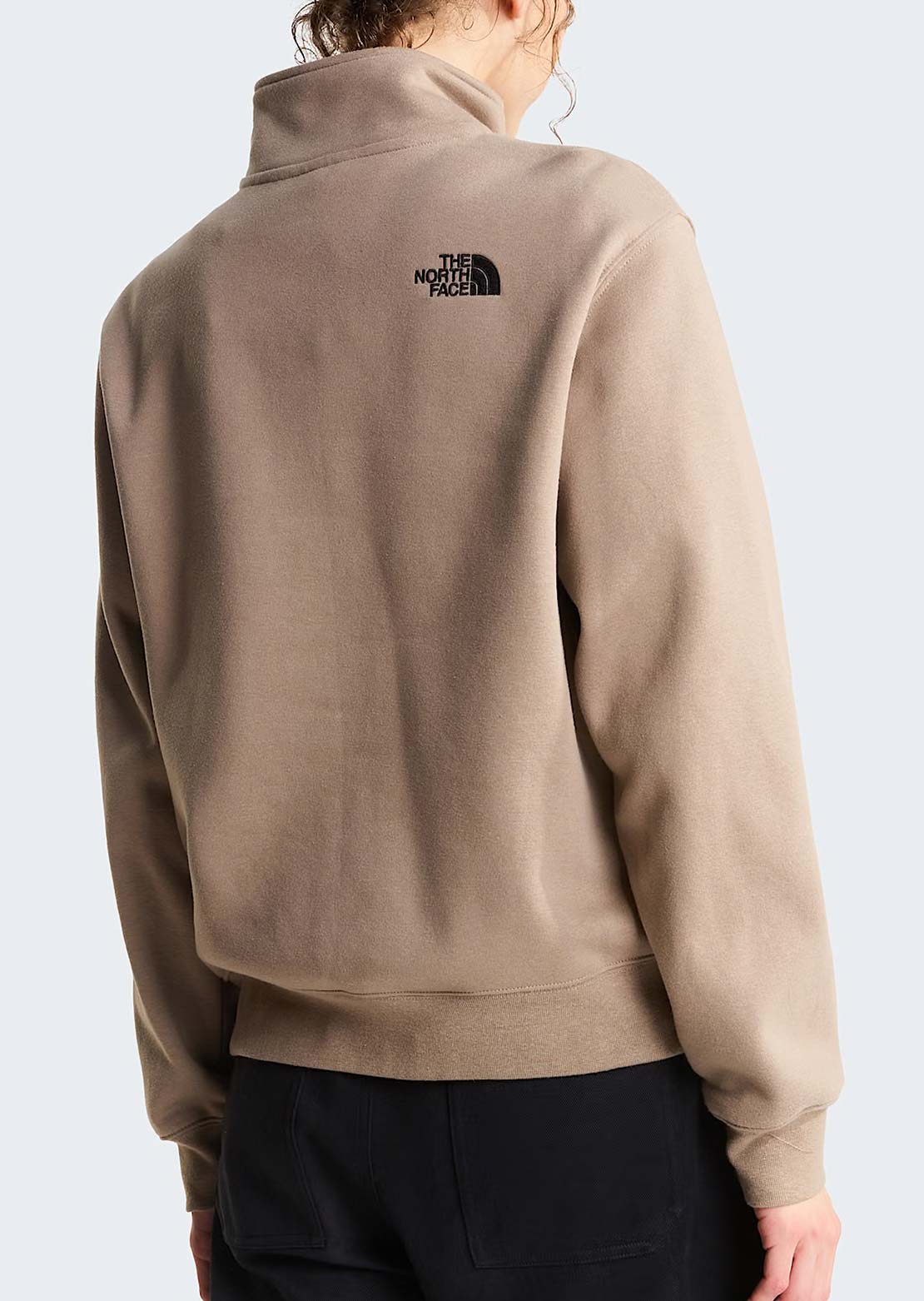 The North Face Women's Ski Embro Relaxed 1/4 Zip Graphic Sweatshirt