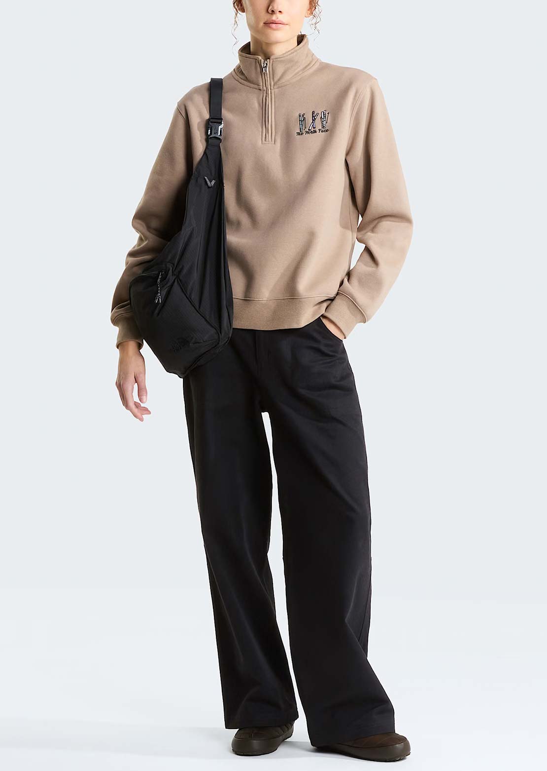 The North Face Women's Ski Embro Relaxed 1/4 Zip Graphic Sweatshirt