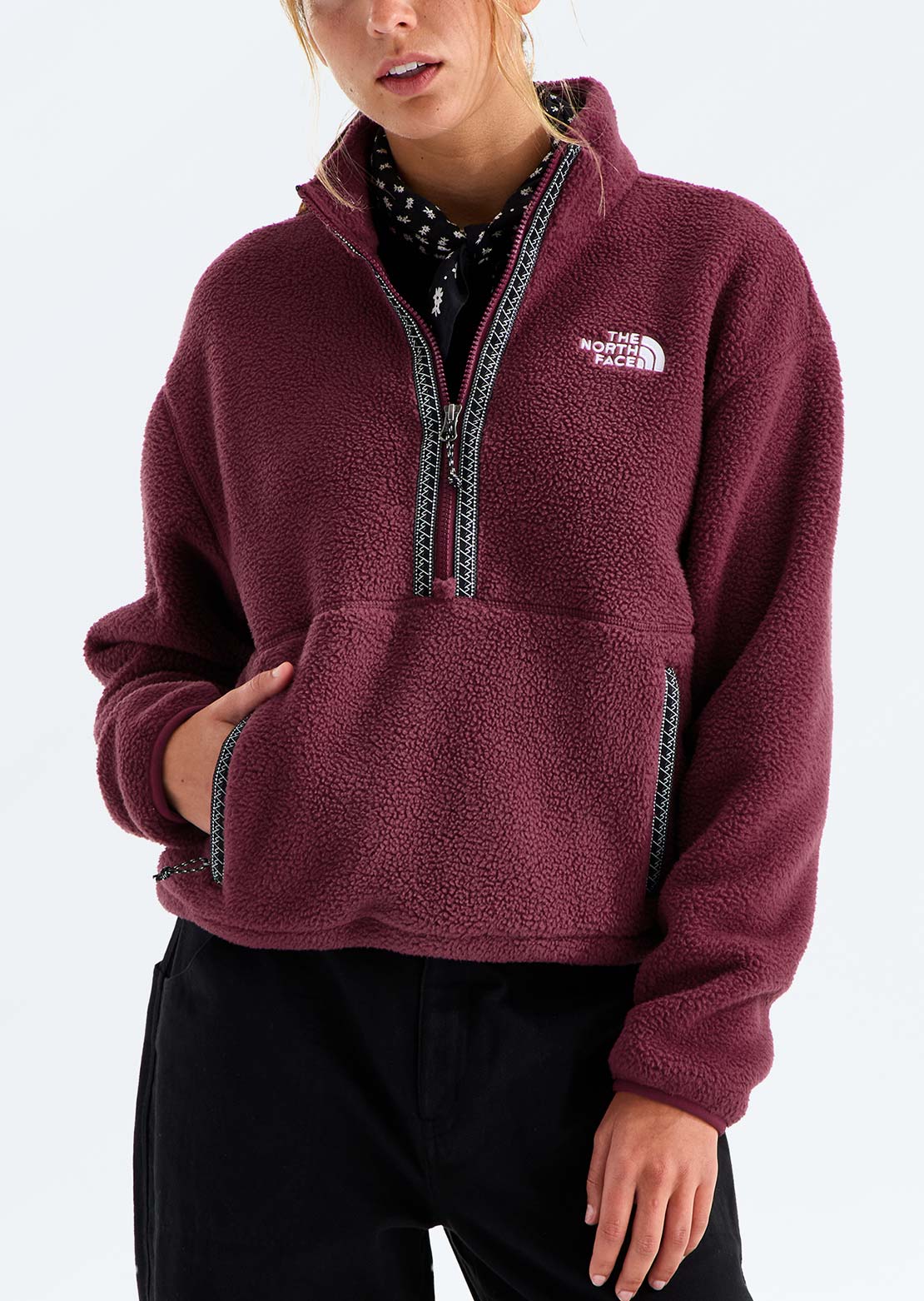 The North Face Women's TNF Fleeski 1/4 Zip Pullover Burgundy Crush