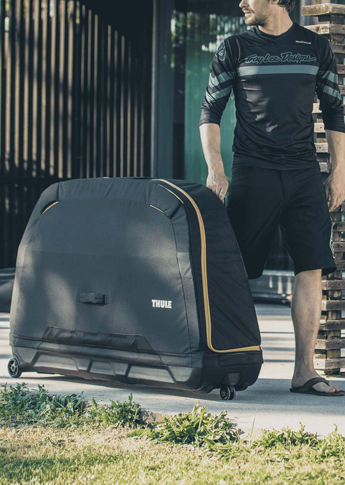 Thule Roundtrip Road Bike Travel Case