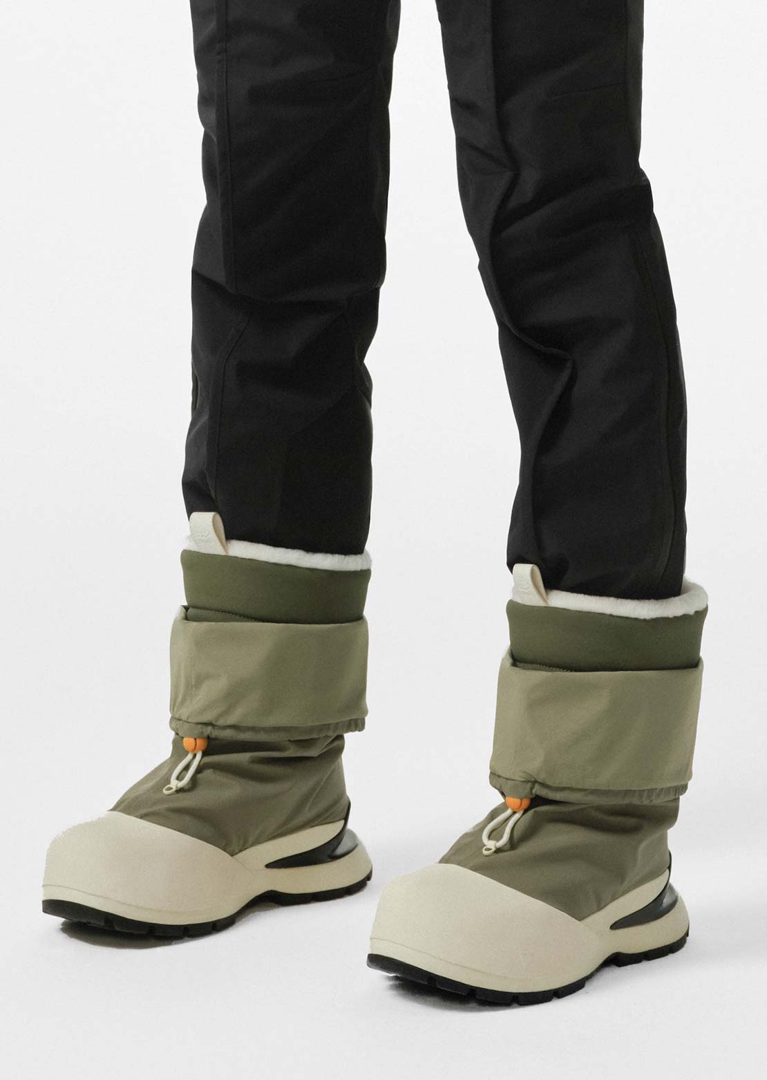 Ulu Unisex Raven Arctic Grip Mid Boots Olive