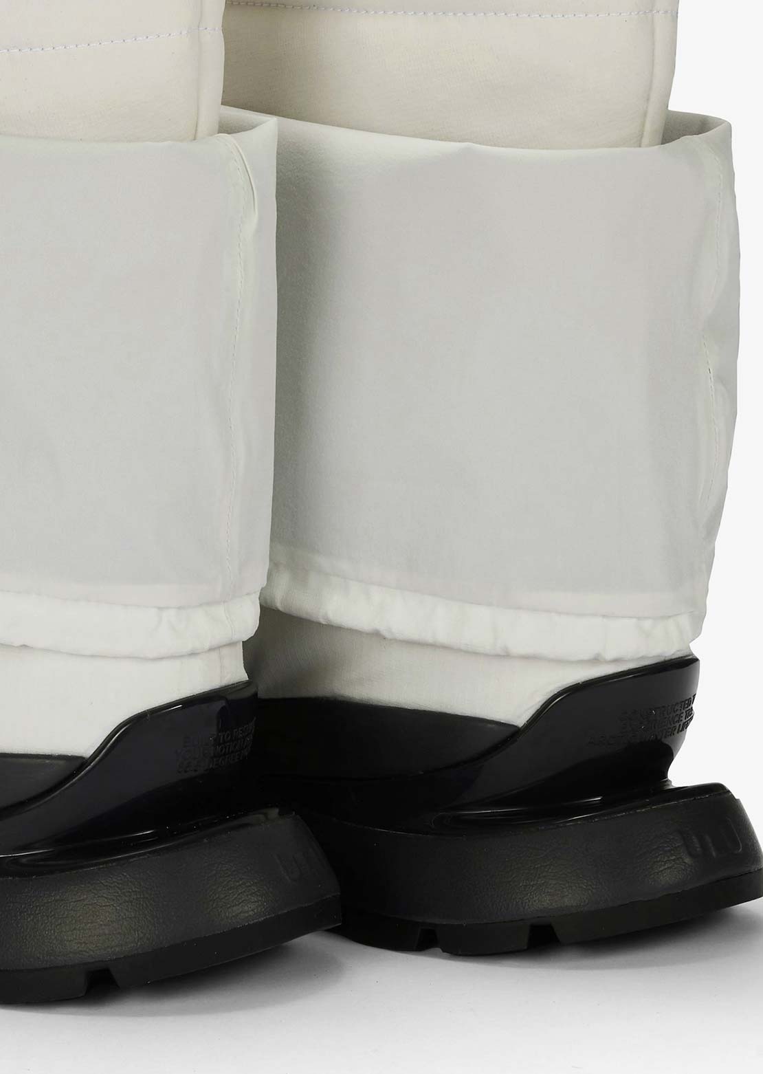 Ulu Unisex Raven Arctic Grip Mid Boots White