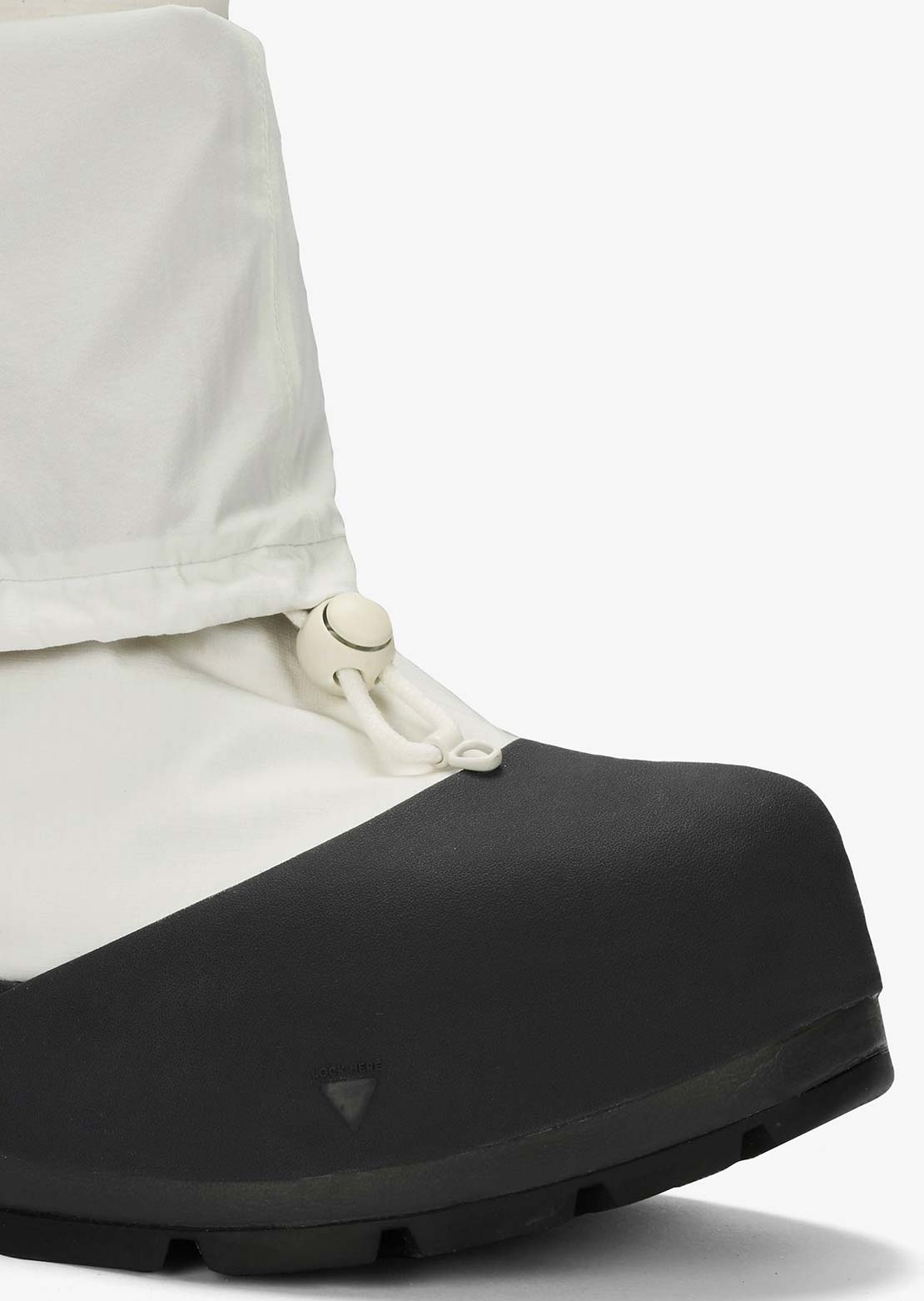 Ulu Unisex Raven Arctic Grip Mid Boots White