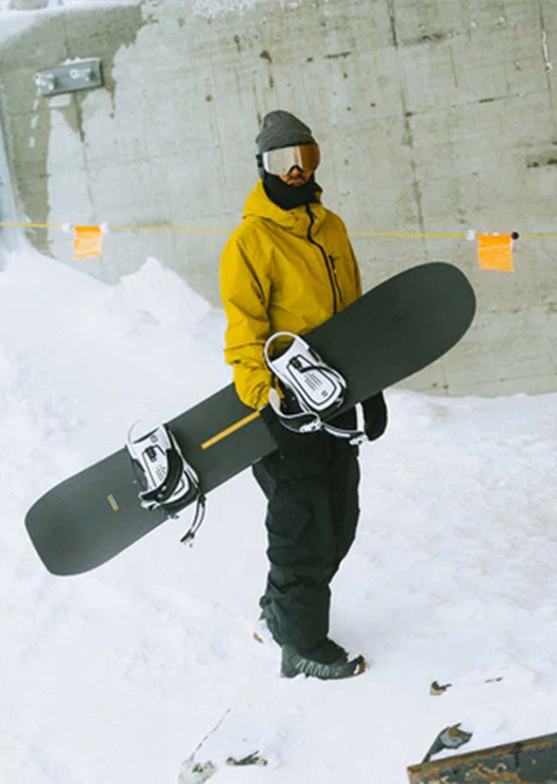 United Shapes Unisex Horizon Snowboard