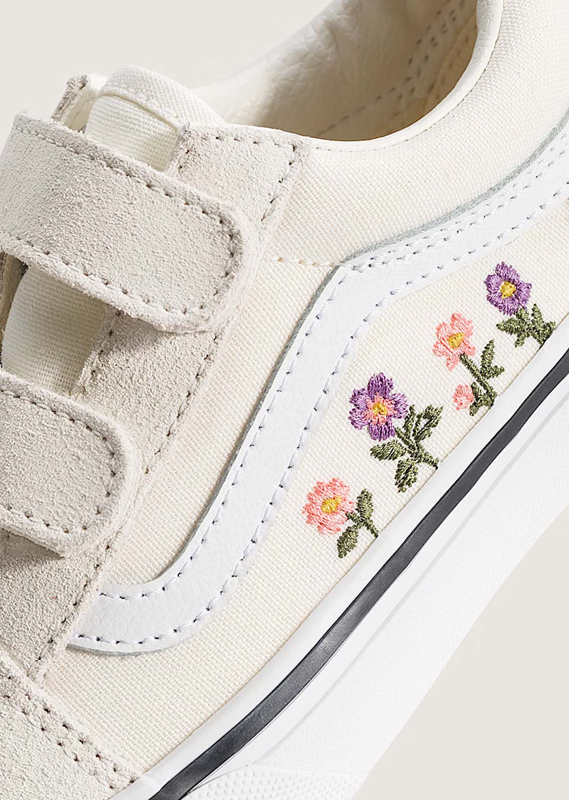Vans Junior Old Skool V Shoes Floral Embroidery Marshmallow