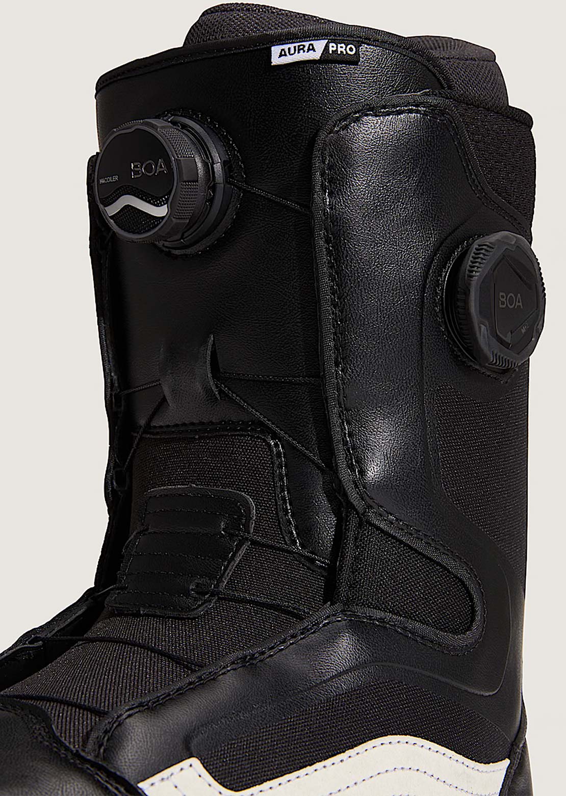 Vans Men's Aura Pro Snowboard Boots Black/White