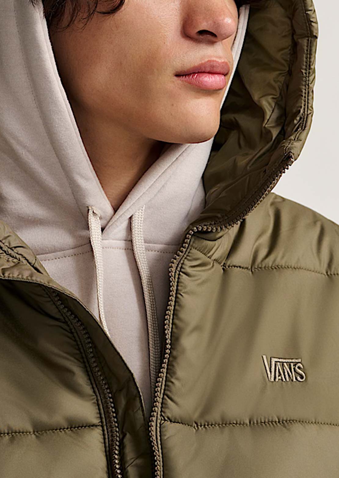 Vans Men's MTE Hillgate Puffer Jacket Bungee Cord