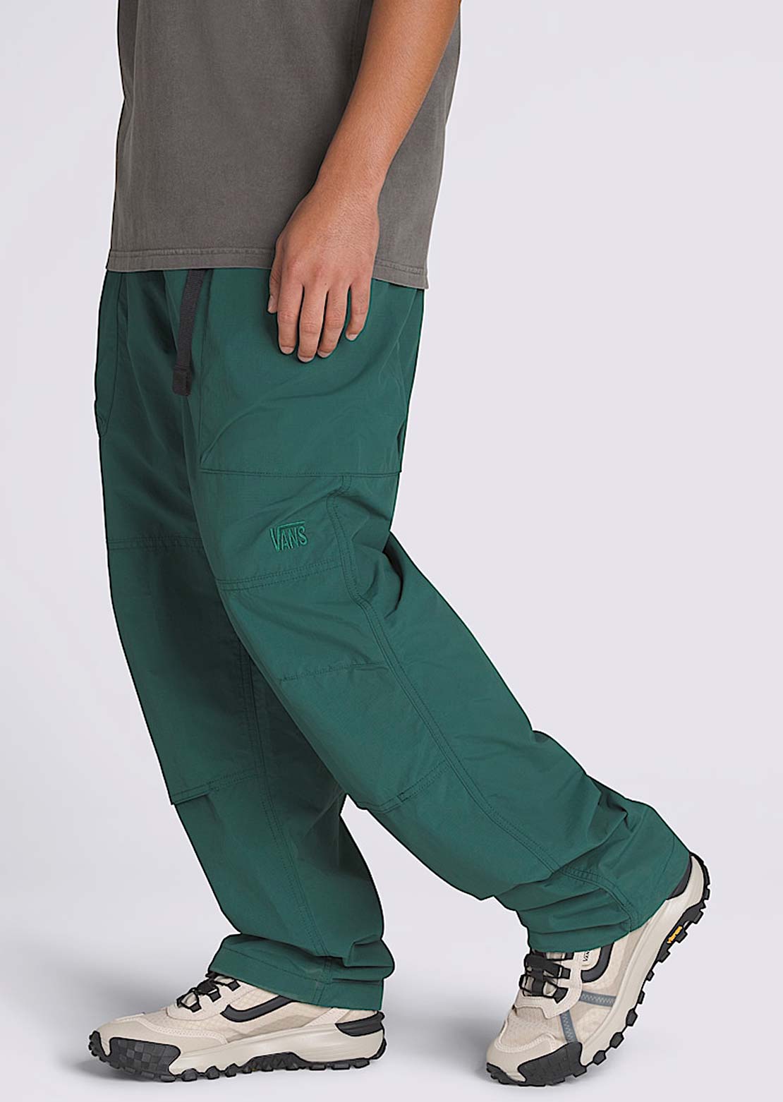 Vans Men's MTE Trek Guide Pants Rain Forest