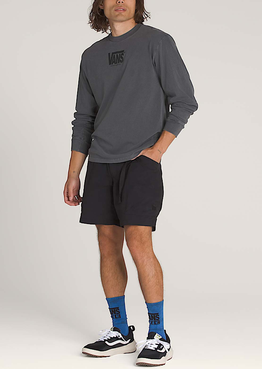 Vans Men's MTE Trek Guide Shorts Black