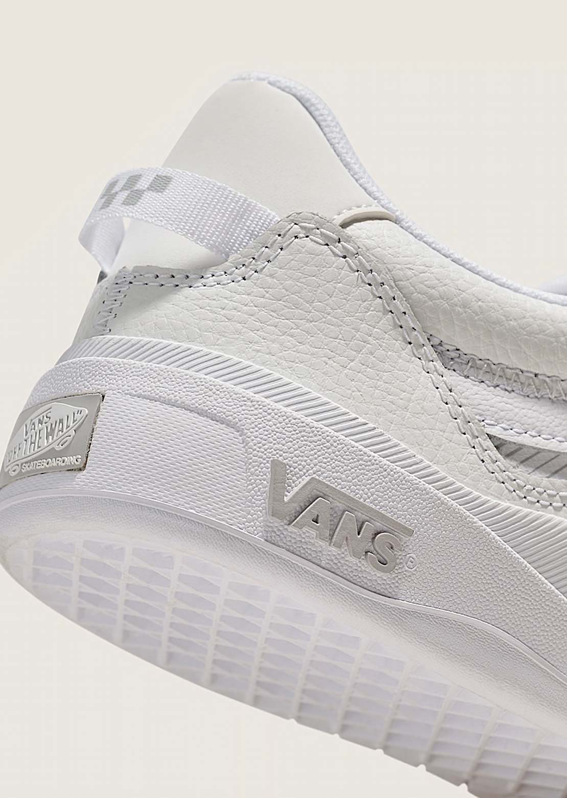 Vans Men's Skate 2 Wayvee Shoes White