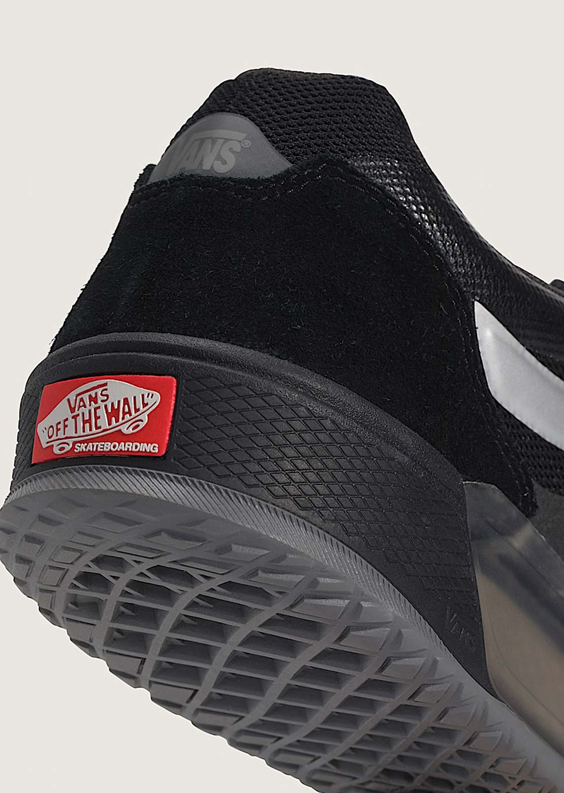 Vans Men's Skate AVE 2.0 Shoes Black/Metallic
