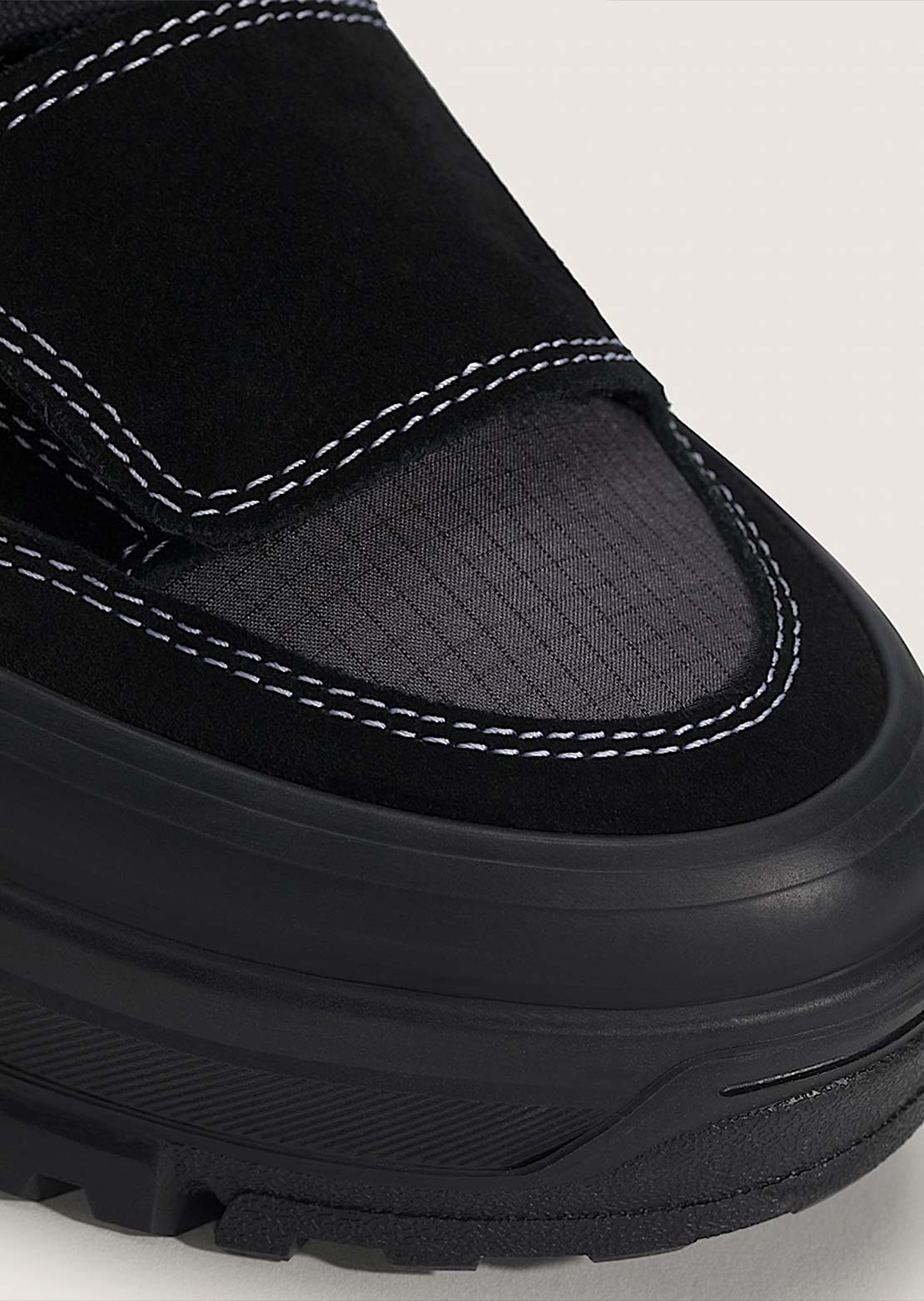 Vans Unisex MTE Mountain Mid GORE-TEX Insulated Boots Black/Black