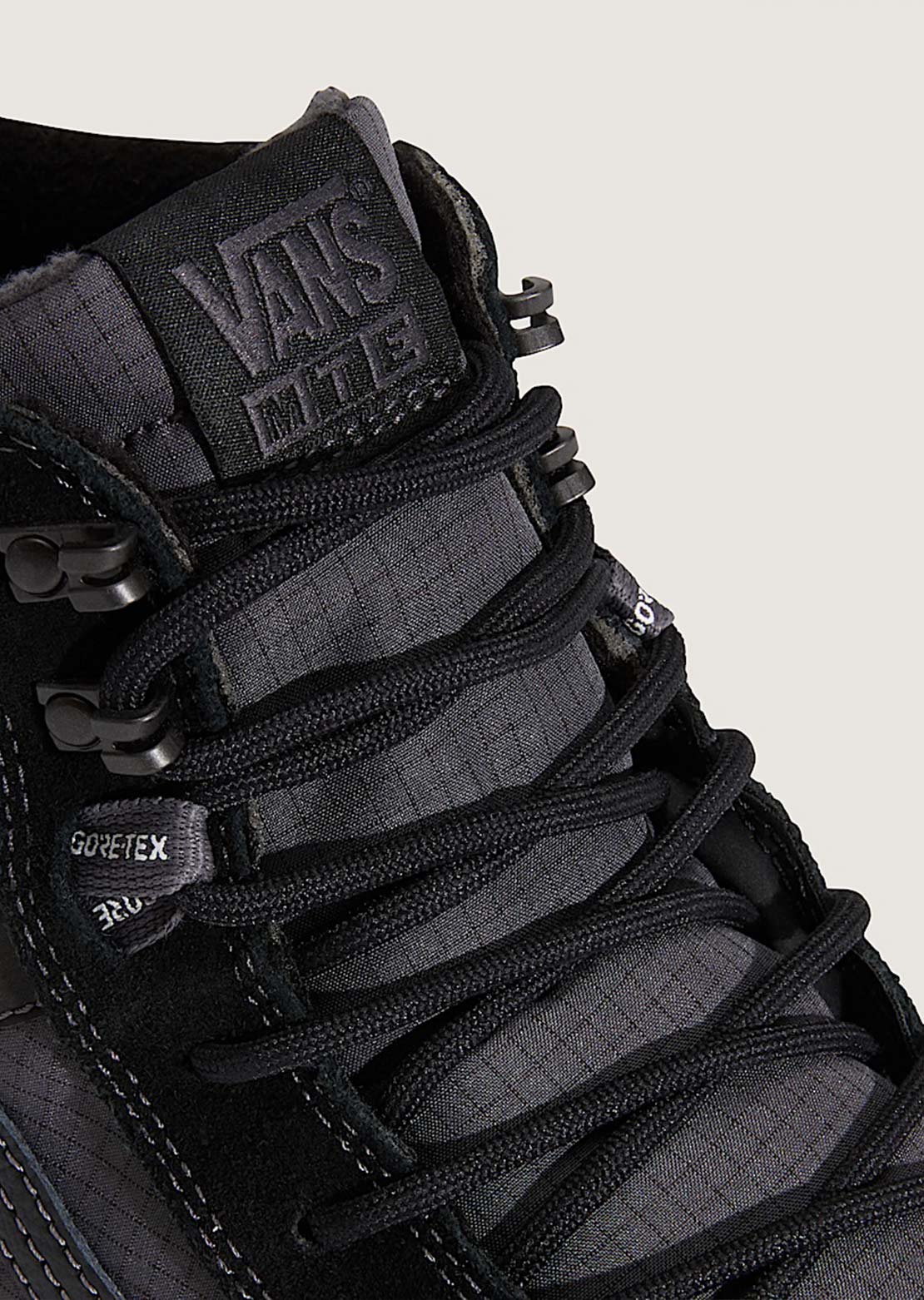 Vans Unisex MTE SK8-HI GORE-TEX Insulated Boots Black/Black