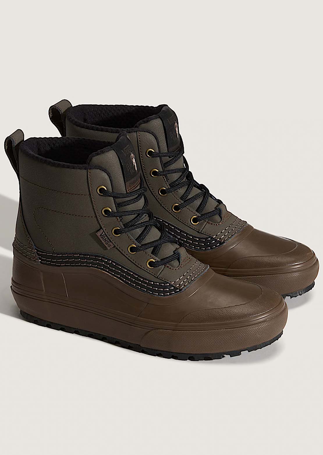 Vans Unisex MTE Standard Mid Waterproof Boots Blake Paul Demitasse/Black