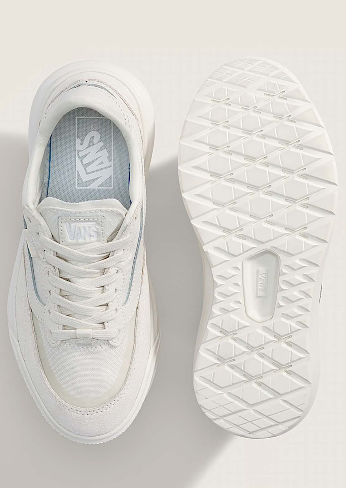 Vans Unisex MTE Ultrarange 2.0 SE Shoes Marshmallow/Marshmallow