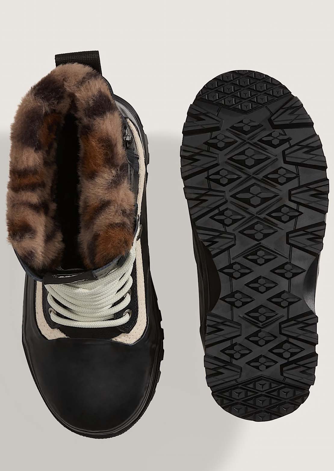 Vans Unisex Standard-Hi 2.0 MTE Boots