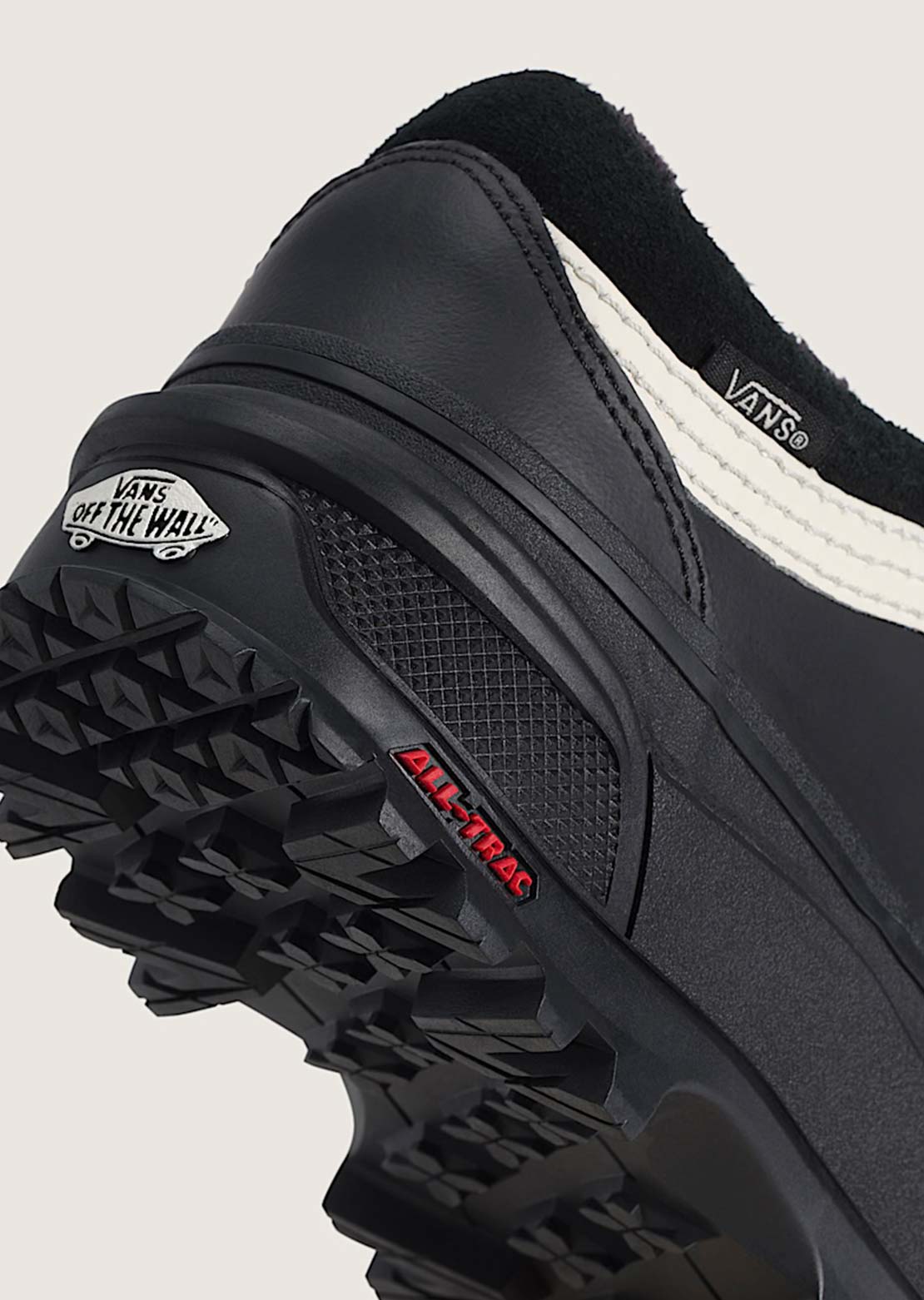 Vans Unisex Standard Low MTE Shoes Black/Turtledove
