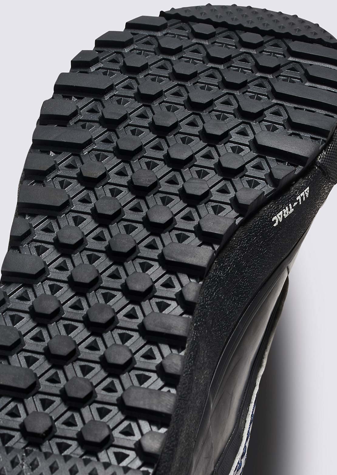 Vans Unisex Standard Waterproof MTE Winter Boots Black/Navy