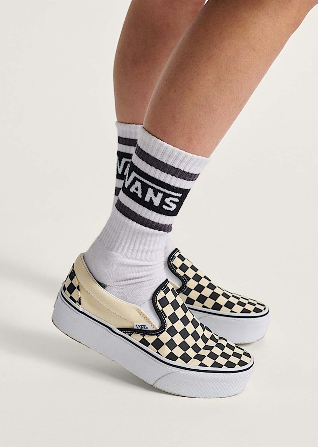 Vans Unisex Classic Slip-On Stackform Shoes Black/White