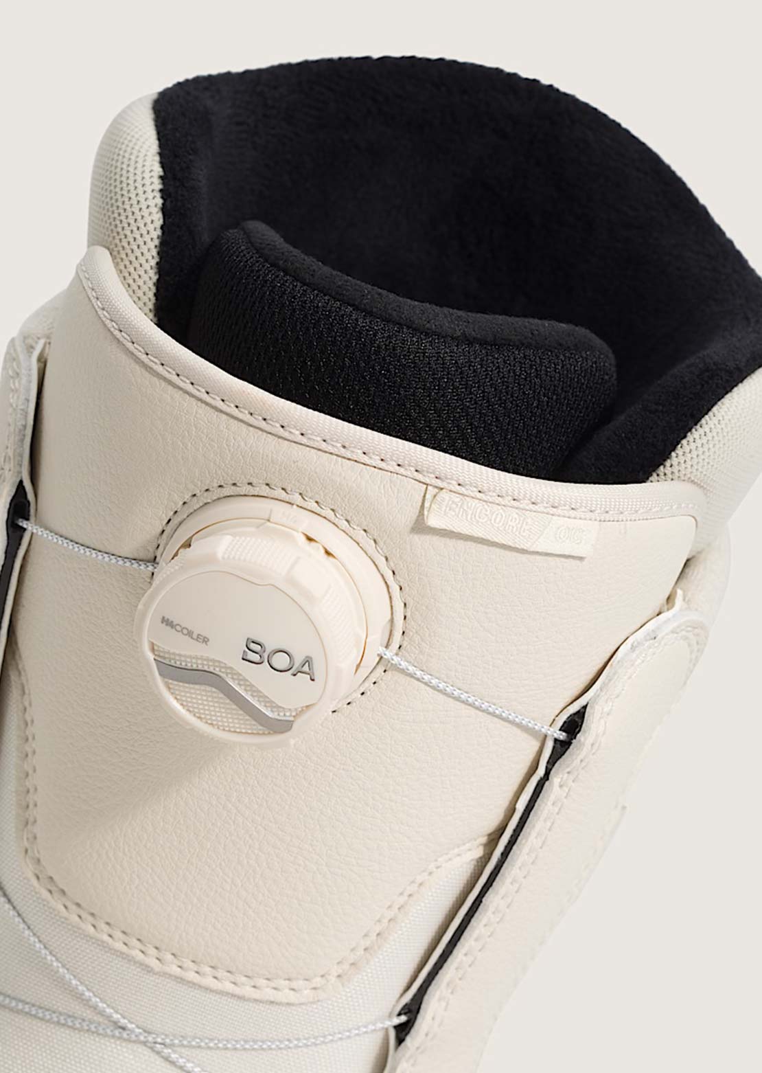 Vans Women's Encore OG Snowboard Boots