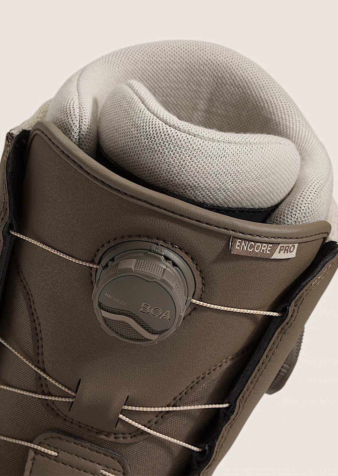 Vans Women's Encore Pro Snowboard Boots Walnut