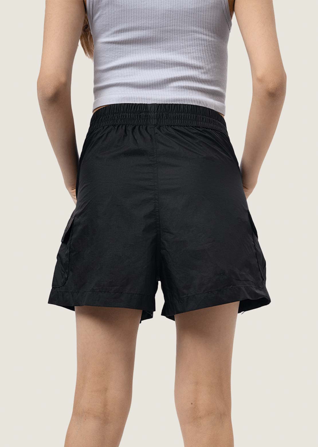 Vans Women's MTE Outbounds Windbreaker Shorts Black