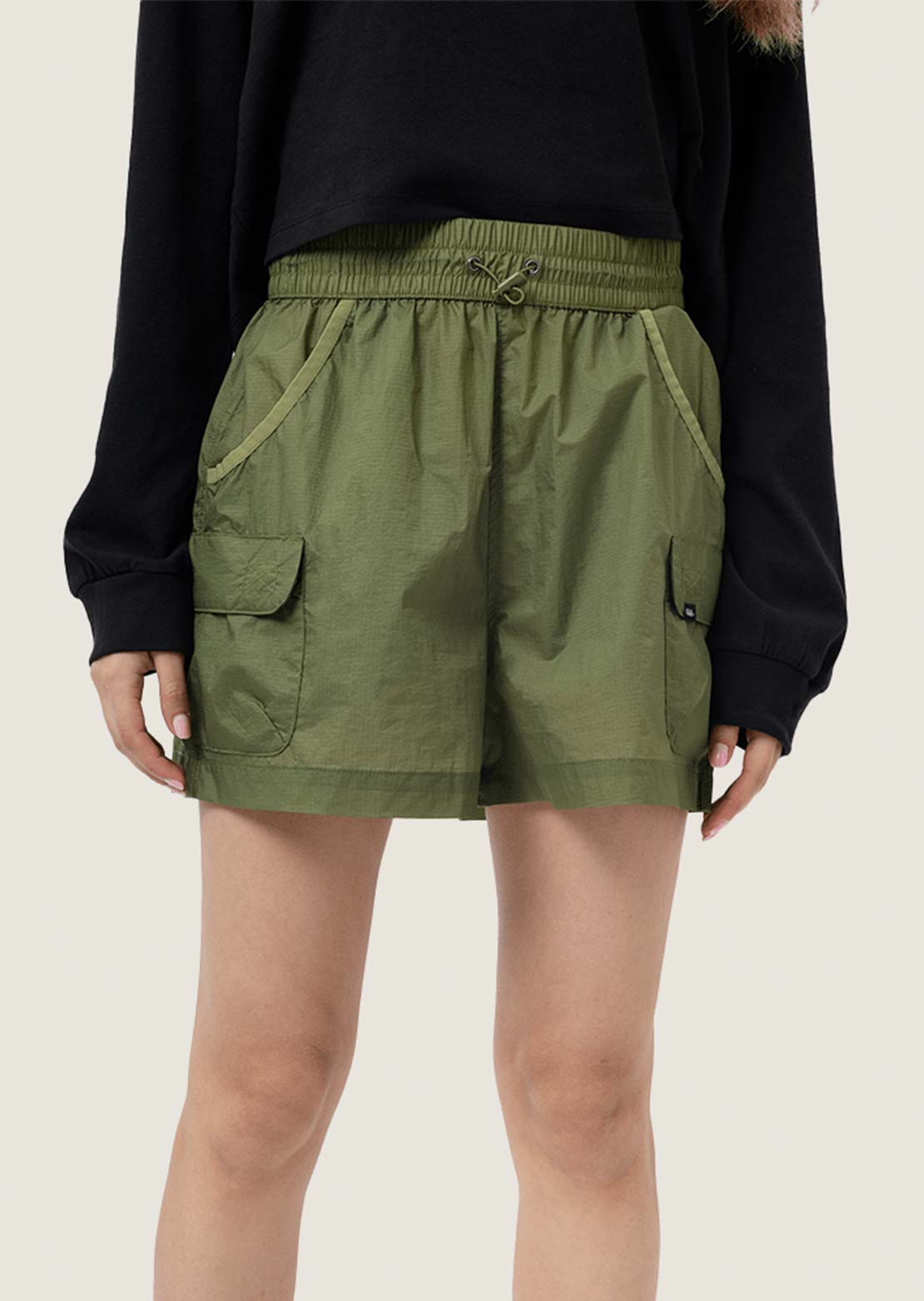 Vans Women's MTE Outbounds Windbreaker Shorts Loden Green