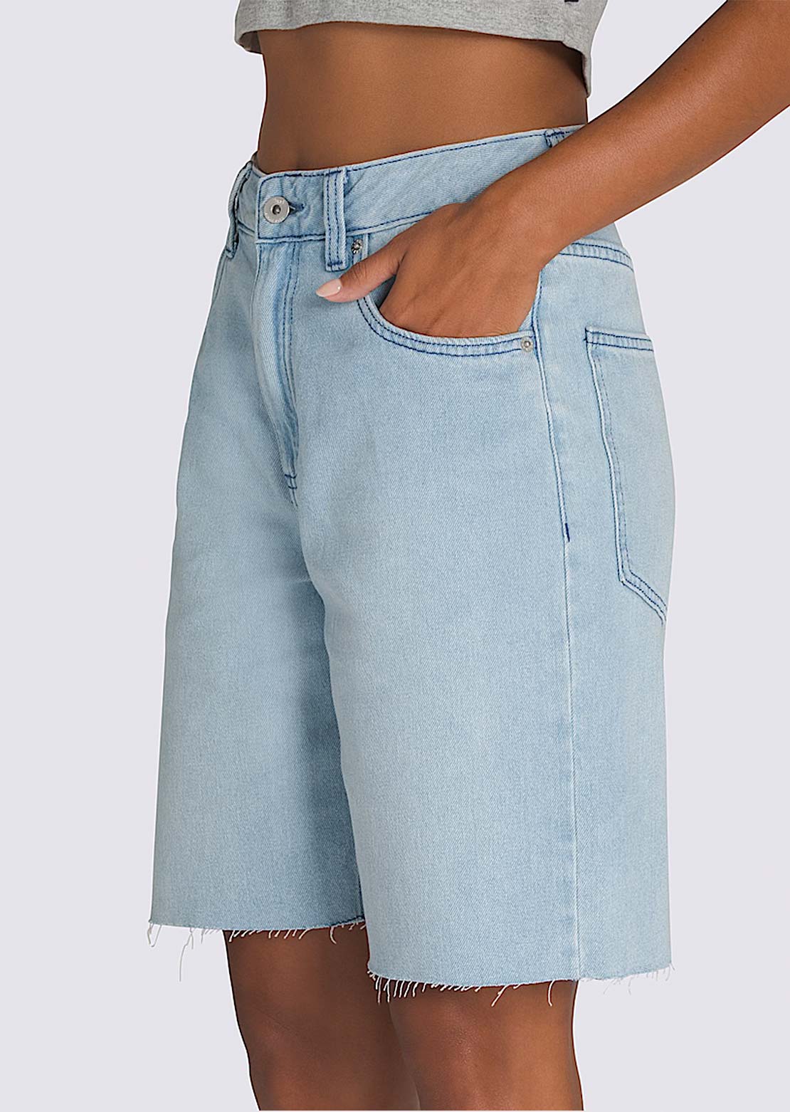 Vans Women's Sirelle Cut-Off Jorts Light Stonewash