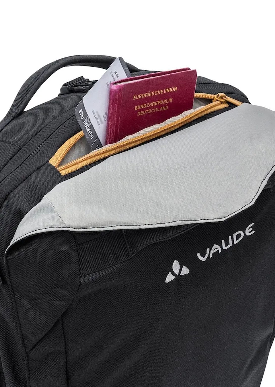Vaude Unisex Mundo Proof Travel Bag Black