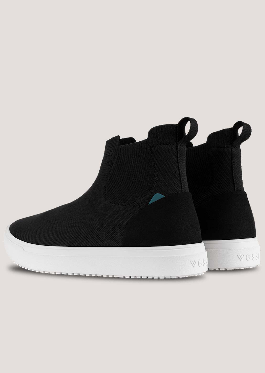 VESSI Women's Uptown Chelsea Boots Black